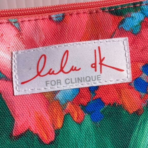 Watercolor Abstract CLINIQUE Cosmetic Bag Floral Zipper 10 x 6 x 2.5 inches - Picture 2 of 12